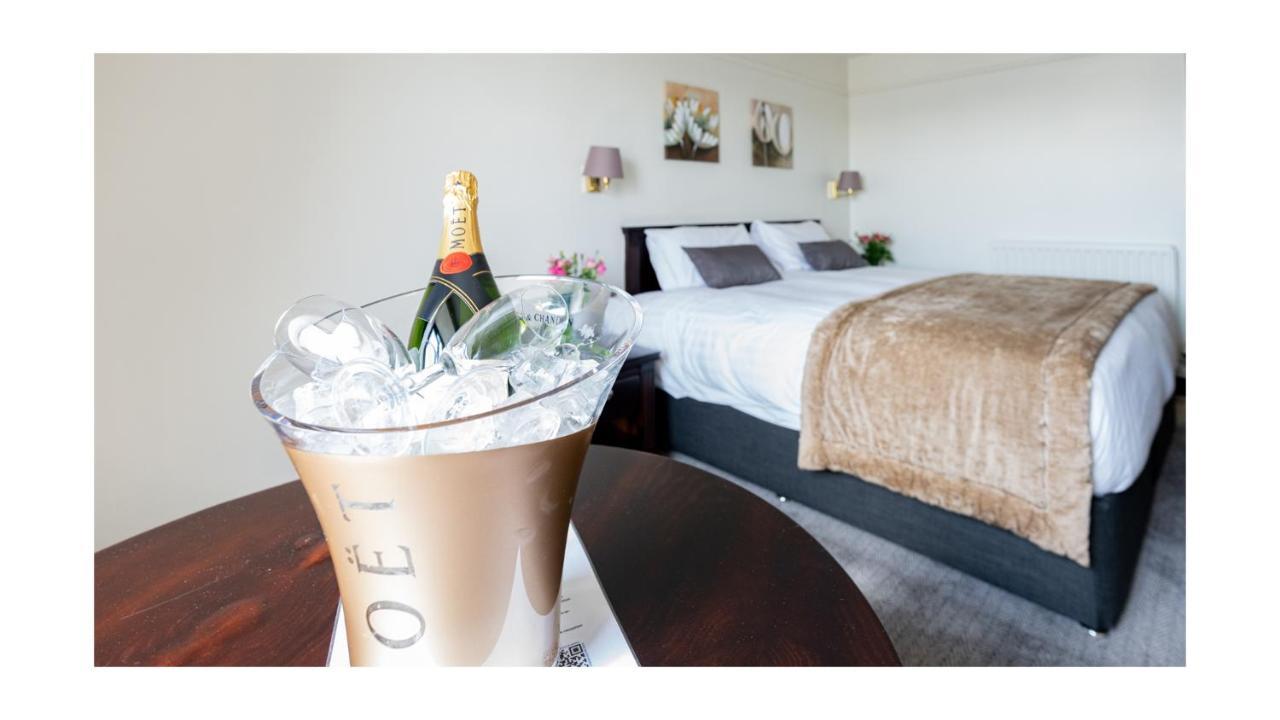 Marine Court Hotel Bangor  Bagian luar foto