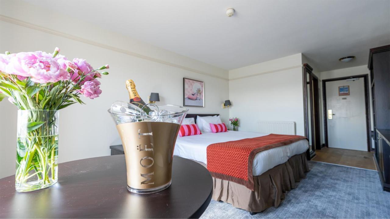 Marine Court Hotel Bangor  Bagian luar foto